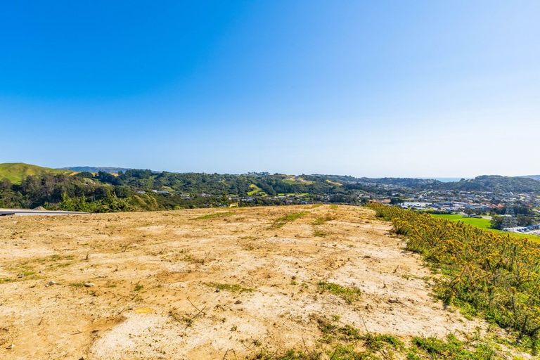 Photo of property in 3 Navigation Drive, Whitby, Porirua, 5024