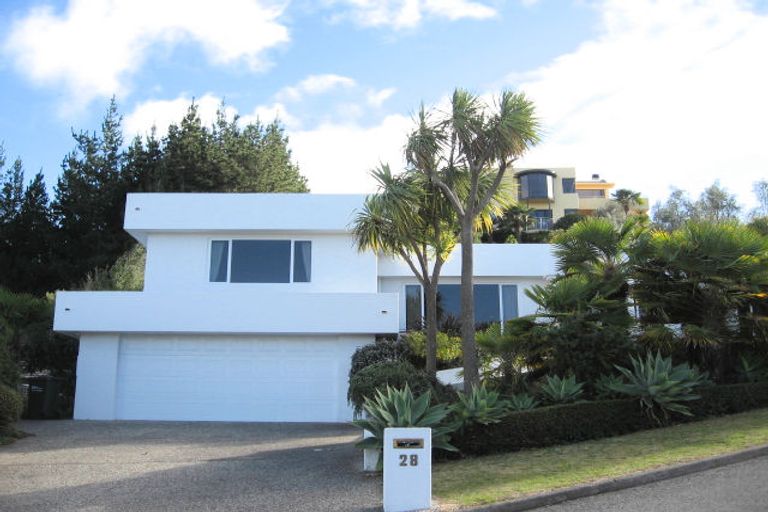 Photo of property in 28 Cumberland Rise, Taradale, Napier, 4112