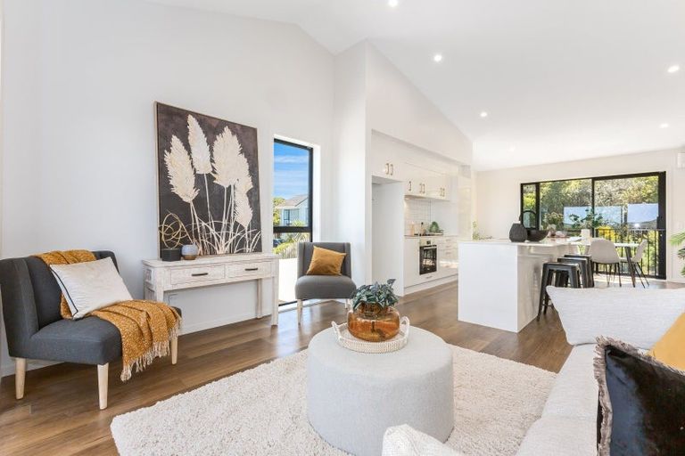 Photo of property in 5 Stockden Place, Karori, Wellington, 6012