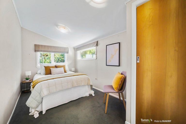 Photo of property in 4 Huntingdon Street, Northland, Wellington, 6012