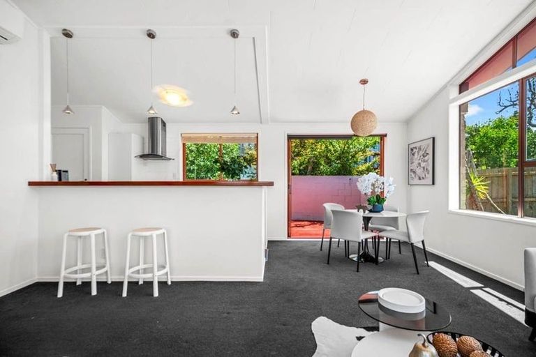 Photo of property in 40 Stredwick Drive, Torbay, Auckland, 0630