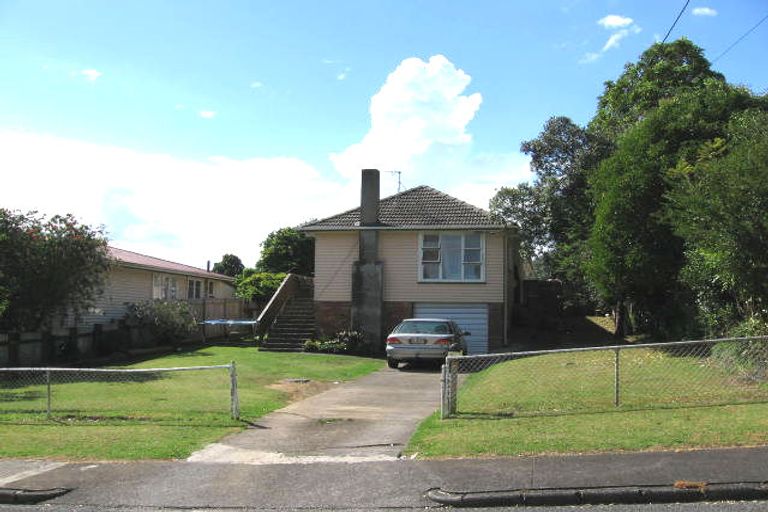 Photo of property in 13 Hinau Street, New Lynn, Auckland, 0600