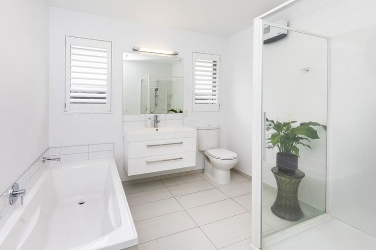 Photo of property in 3b Taylors Avenue, Bryndwr, Christchurch, 8052