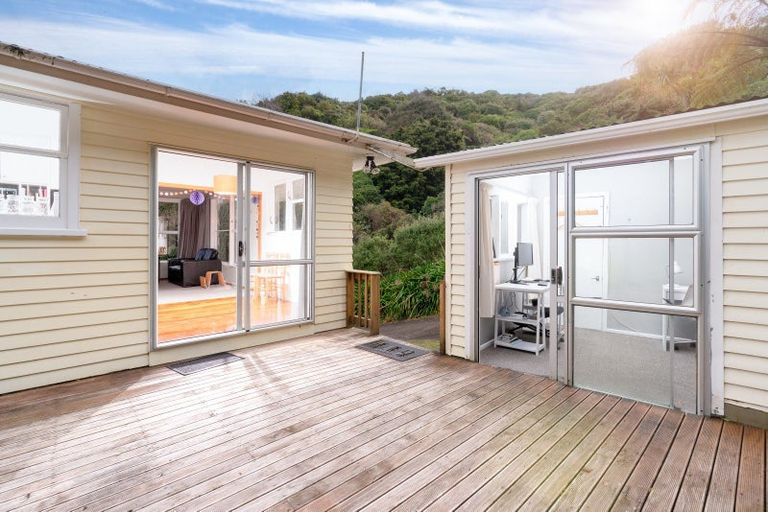 Photo of property in 12 Tobruk Street, Karori, Wellington, 6012