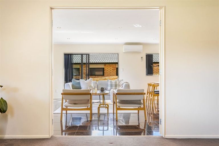 Photo of property in 59a Hewlett Road, Massey, Auckland, 0614