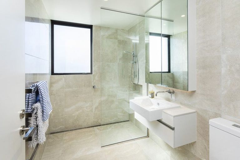 Photo of property in 140b Glandovey Road, Strowan, Christchurch, 8052