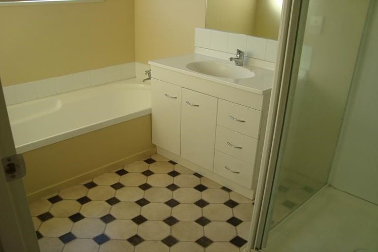 Photo of property in 3/538 Barbadoes Street, Edgeware, Christchurch, 8013