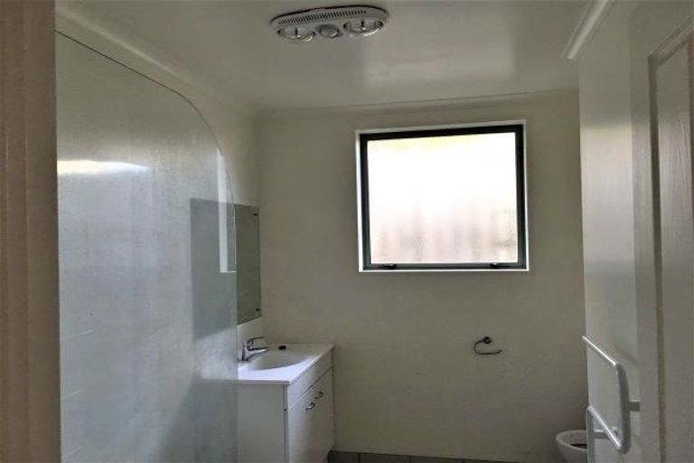 Photo of property in 9a Margarita Rise, Pukekohe, 2120