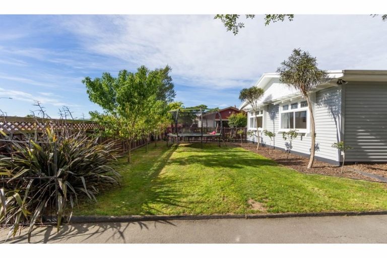 Photo of property in 319 Hendersons Road, Hoon Hay, Christchurch, 8025