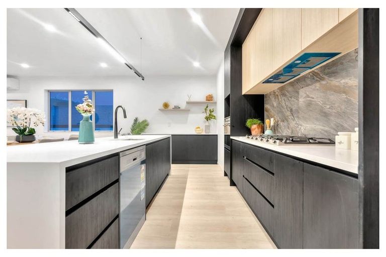 Photo of property in 83 Pacific Heights Road, Orewa, 0931