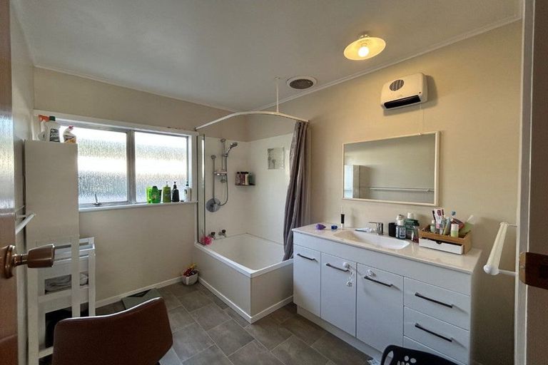 Photo of property in 166 Vigor Brown Street, Napier South, Napier, 4110
