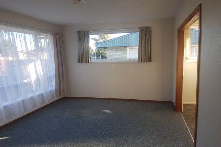 Photo of property in 77 Dover Street, St Albans, Christchurch, 8014