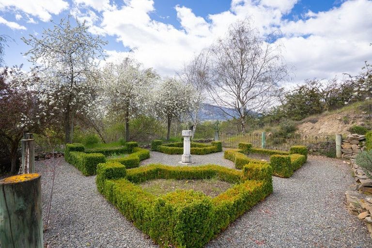 Photo of property in 31 Ahuriri Heights, Omarama, 9412