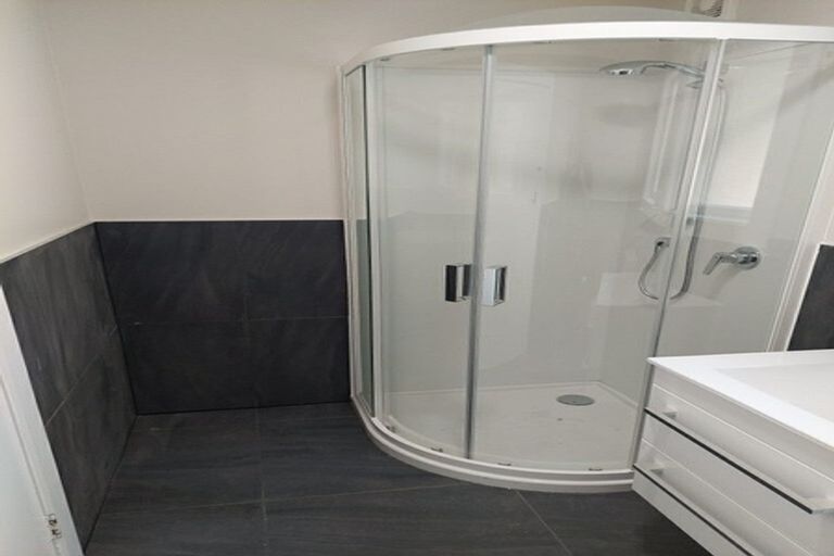 Photo of property in 38 Chaytor Street, Northland, Wellington, 6012