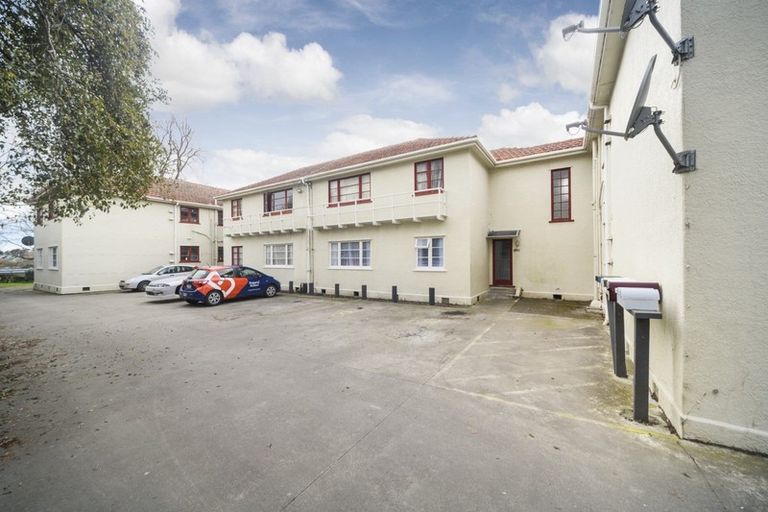 Photo of property in 17 Larsen Court, Roslyn, Palmerston North, 4414