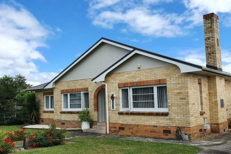 Photo of property in 2 Gibson Road, Tuakau, 2121
