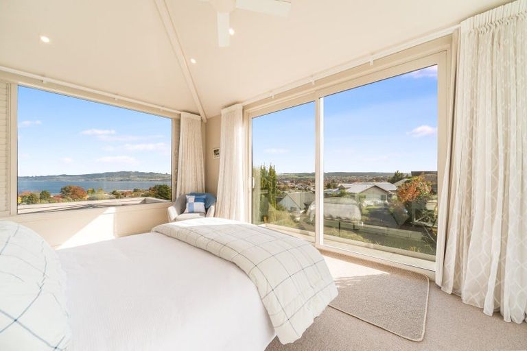 Photo of property in 21 Henry Hill Road, Taupo, 3330