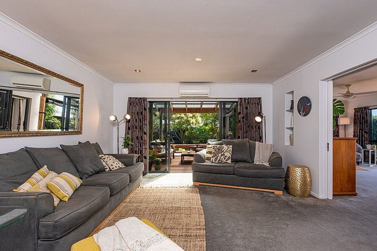 Photo of property in 11 Port Lane, Whitby, Porirua, 5024