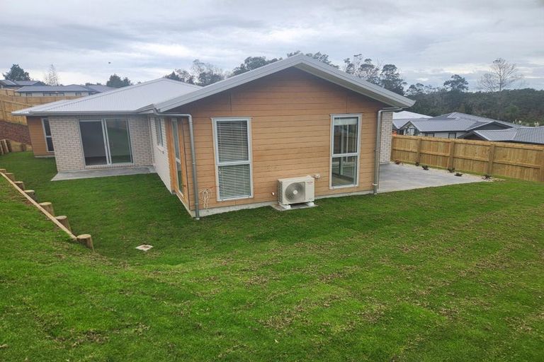 Photo of property in 1 Monterey Rise, Te Kamo, 0112