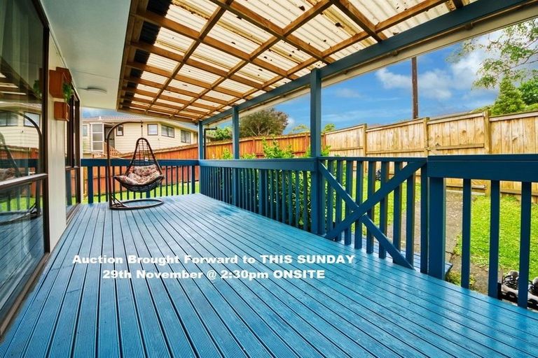 Photo of property in 17 Rehia Road, Massey, Auckland, 0614