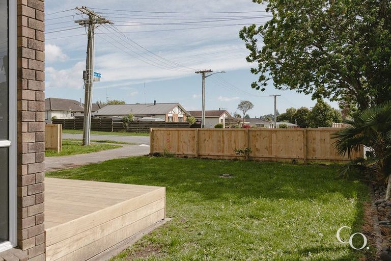 Photo of property in 35 Baycroft Avenue, Parkvale, Tauranga, 3112