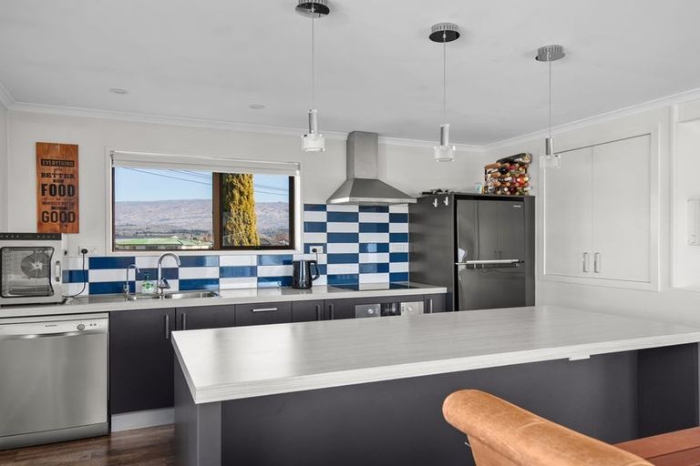 Photo of property in 13 Winston Place, Alexandra, 9320