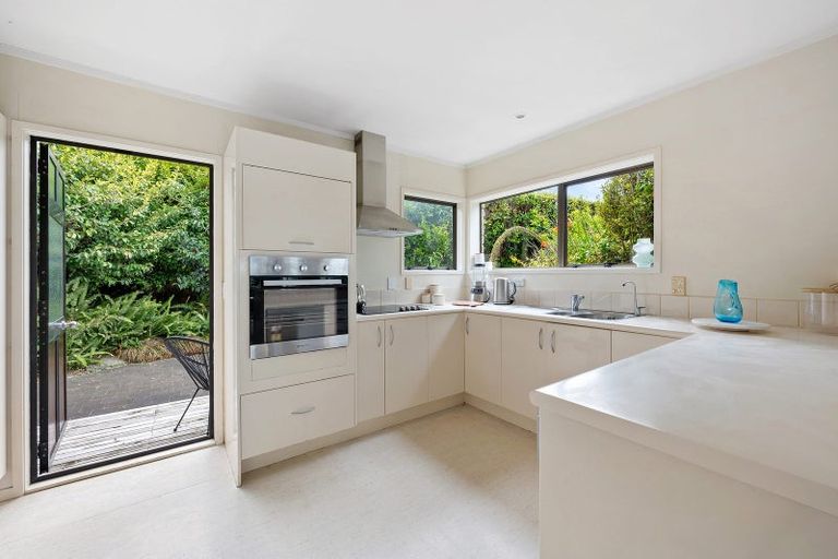 Photo of property in 3/3 Peter Terrace, Castor Bay, Auckland, 0620
