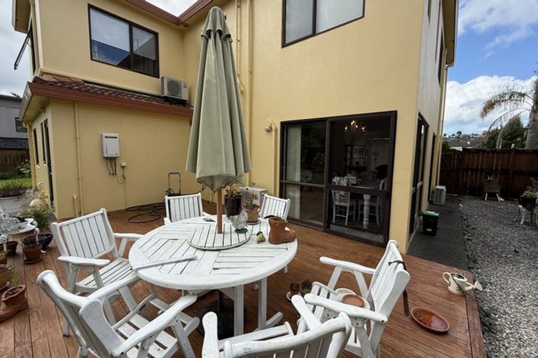 Photo of property in 109 Hugh Green Drive, Pinehill, Auckland, 0632