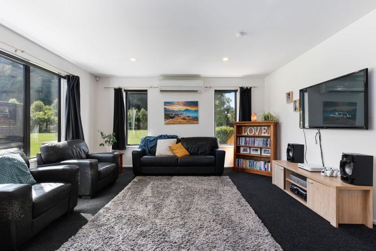 Photo of property in 33 Mchugh Crescent, Darfield, 7510