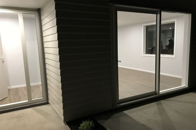 Photo of property in 20 Taukari Road, Takanini, 2112