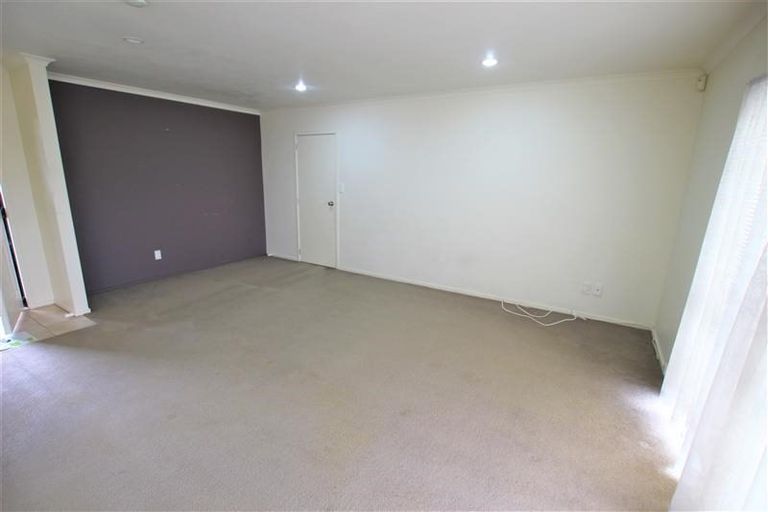 Photo of property in 27 Opawa Crescent, Favona, Auckland, 2024