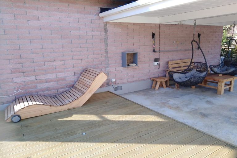 Photo of property in 2a Leybourne Avenue, Waikanae, 5036