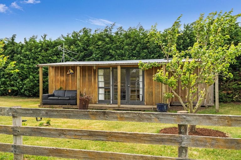 Photo of property in 308 Barkers Road, Loburn, Rangiora, 7472
