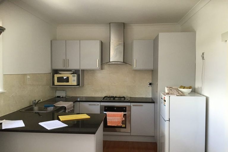 Photo of property in 3155 Great North Road, New Lynn, Auckland, 0600