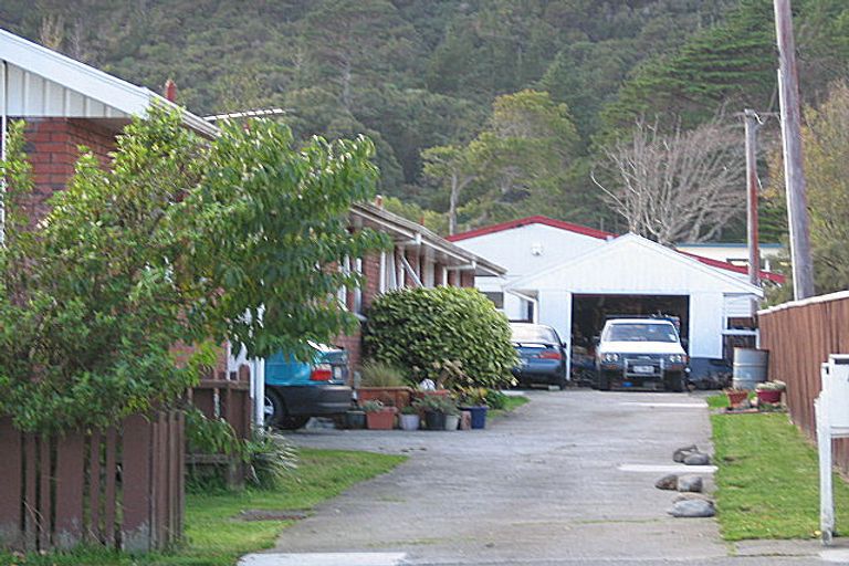Photo of property in 283b Stokes Valley Road, Stokes Valley, Lower Hutt, 5019