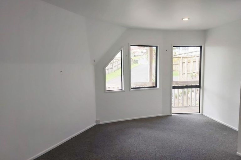 Photo of property in 41 Hewlett Road, Massey, Auckland, 0614
