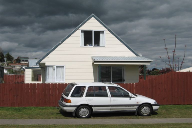 Photo of property in 7a Portland Street, Welcome Bay, Tauranga, 3112