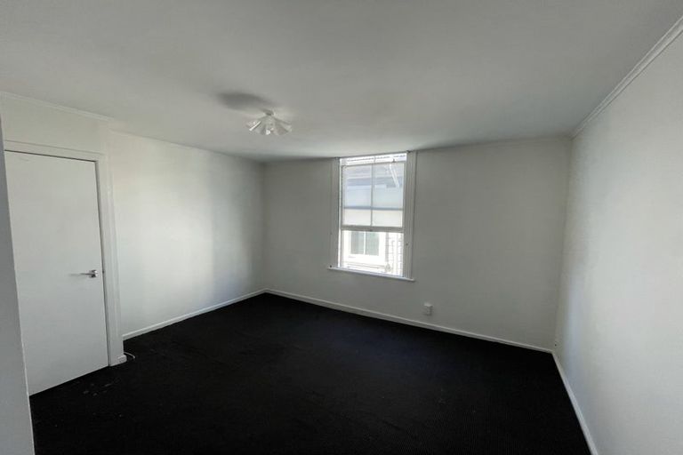 Photo of property in 1/12 Bidwill Street, Mount Cook, Wellington, 6021