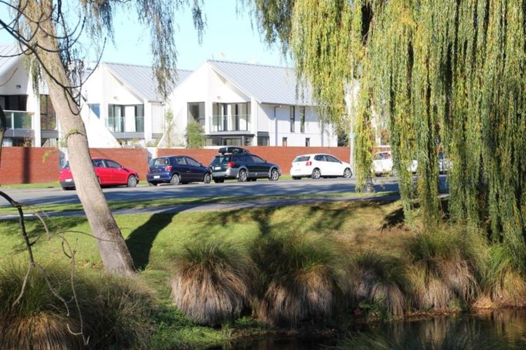 Photo of property in 10 Park Terrace, Christchurch Central, Christchurch, 8013