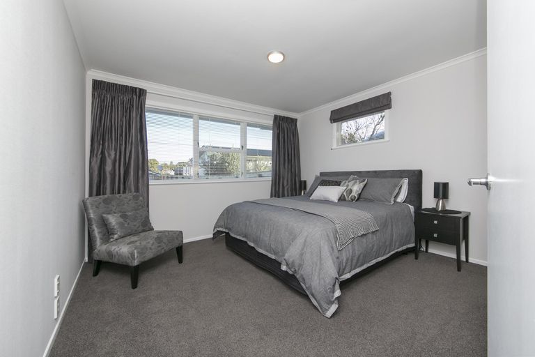 Photo of property in 29 Maude Street, Riverhead, 0820