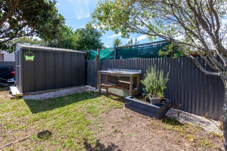 Photo of property in 116 Patuwai Drive, Whangamata, 3620