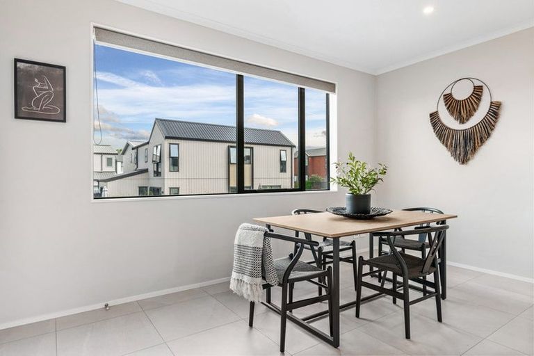 Photo of property in 3/2 Rangitamiro Place, Hobsonville, Auckland, 0616