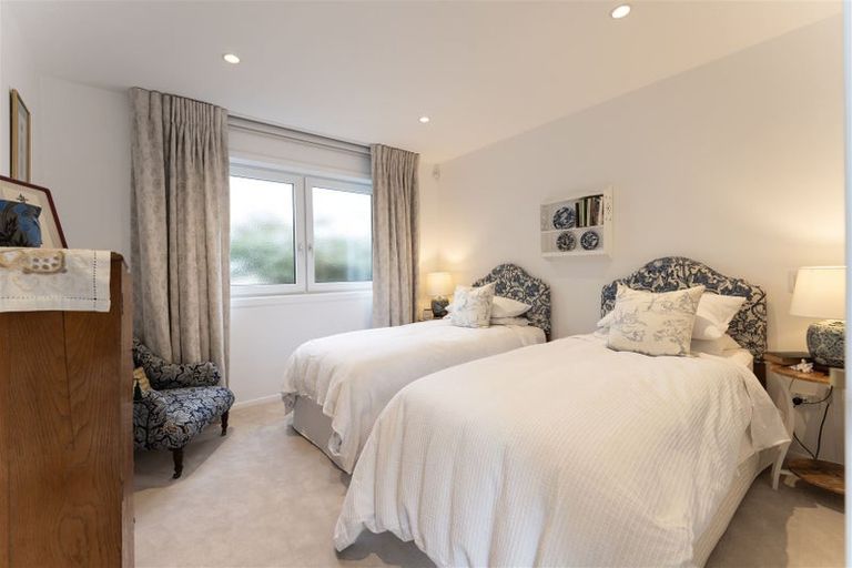 Photo of property in 62a Holly Road, St Albans, Christchurch, 8014