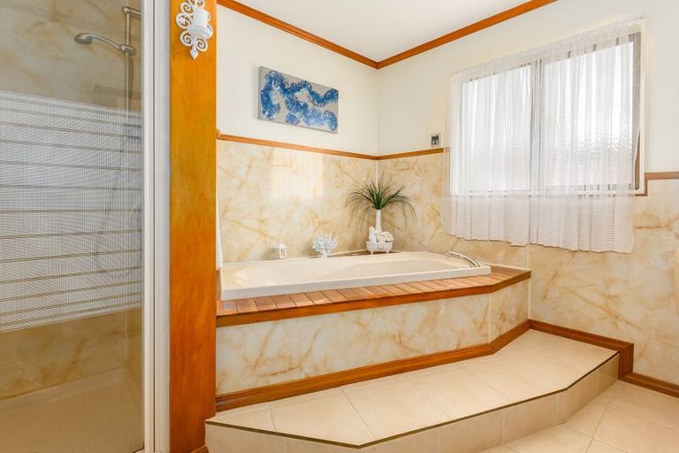 Photo of property in 46 Peel Place, Wainuiomata, Lower Hutt, 5014