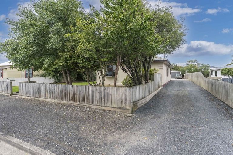 Photo of property in 77 Ajax Street, Milton, 9220