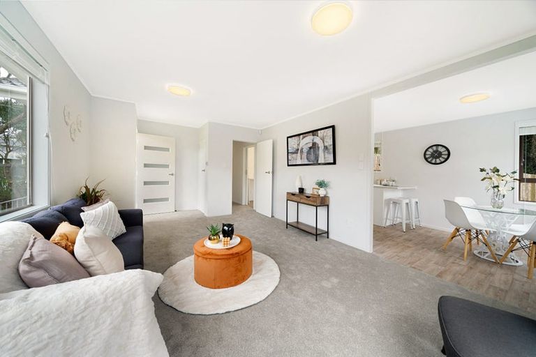 Photo of property in 11 Pimento Place, New Lynn, Auckland, 0600