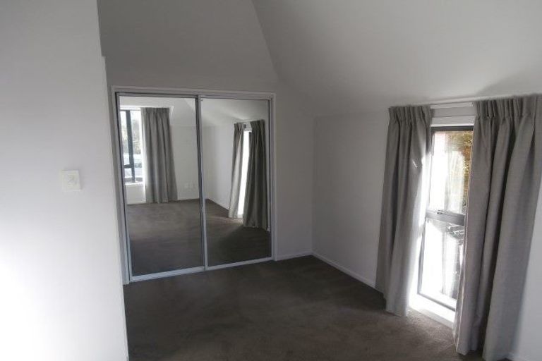 Photo of property in 2/238 Edgeware Road, Edgeware, Christchurch, 8013