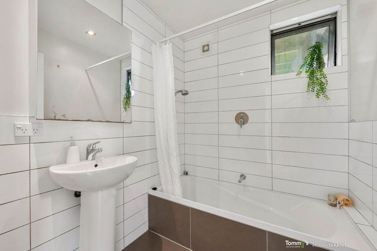 Photo of property in 1/26 Orangi Kaupapa Road, Northland, Wellington, 6012