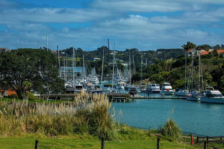 Photo of property in 73a Pinecrest Drive, Gulf Harbour, Whangaparaoa, 0930