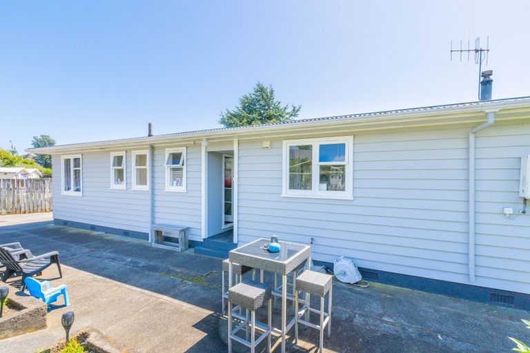 Photo of property in 70 Michael Road, Paraparaumu Beach, Paraparaumu, 5032